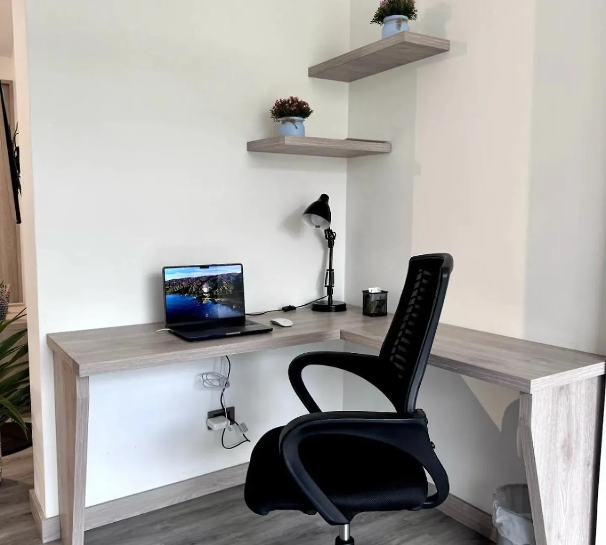 Apartment Comodo Apto En Laureles Medellin