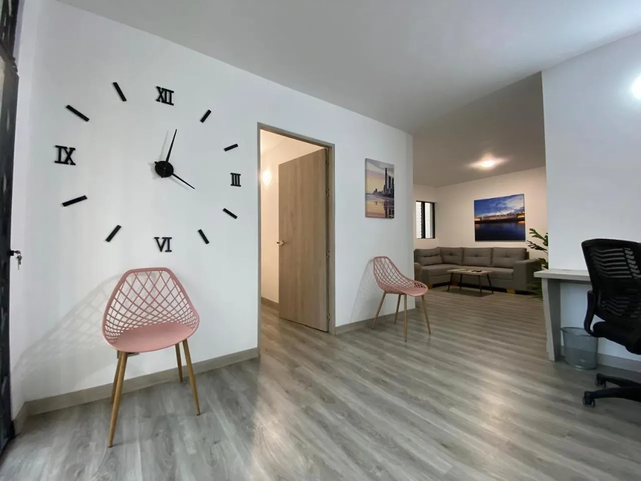 Apartment Comodo Apto En Laureles Medellin